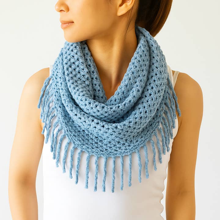 Bufanda azul claro estilo tubo con flecos para venta al por mayor de Fennco Styles