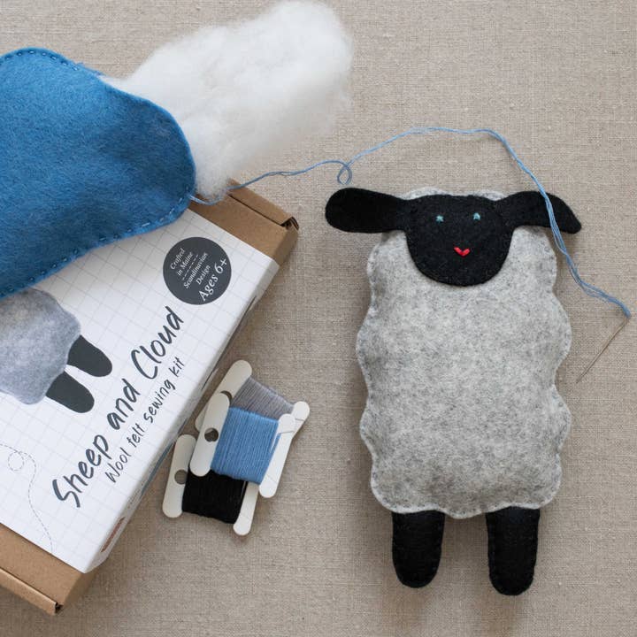 SHEEP and CLOUD felt sewing kit for kids for wholesale by Mimihali