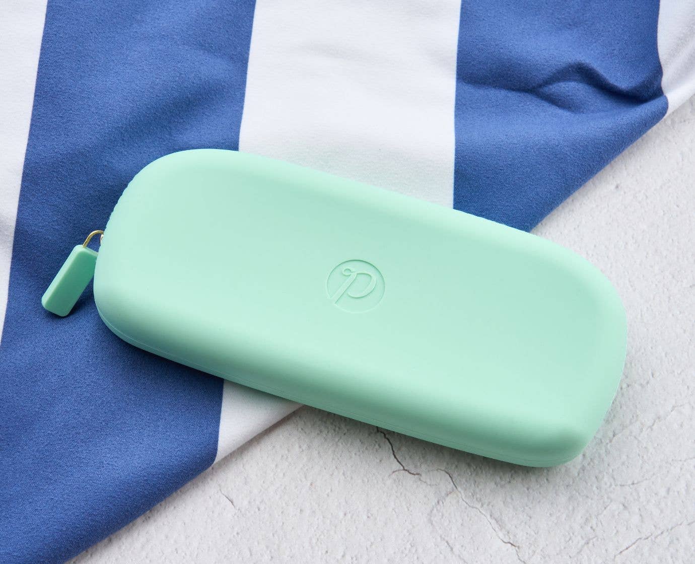 Peepers - Wholesale Eyewear Cases & Holders - Unisex - Silicone Case3