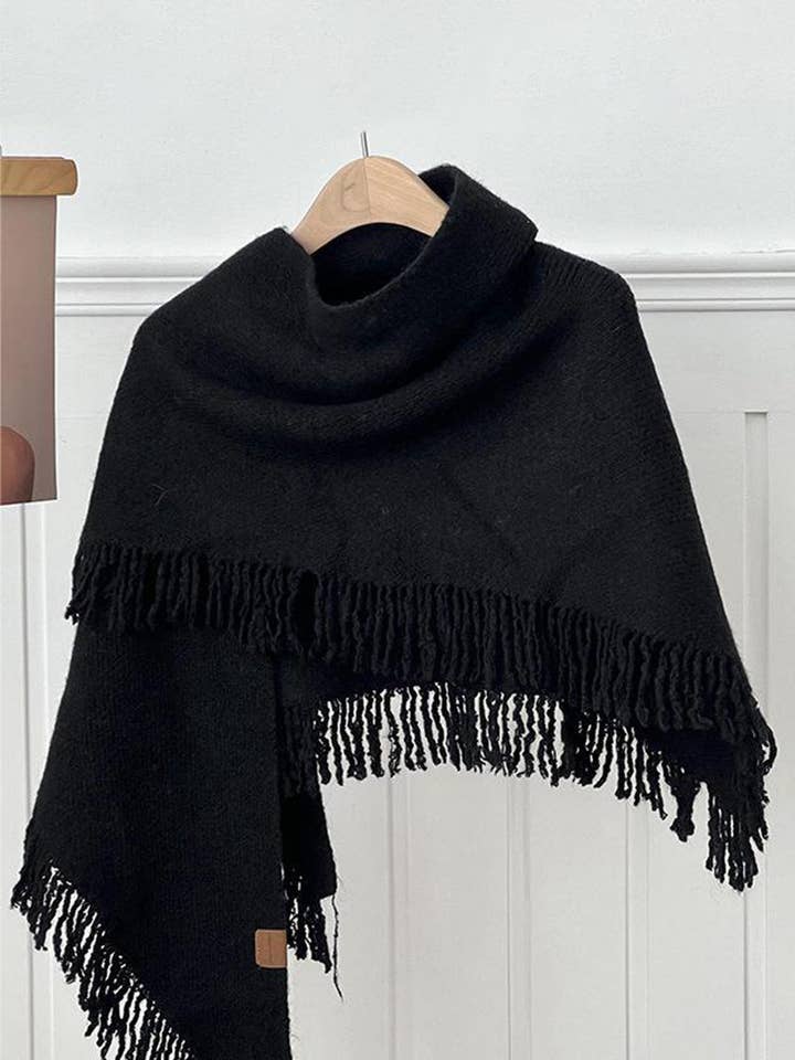 Mccolin - Wholesale Poncho - Women's - Fringed Edge Knit Poncho1