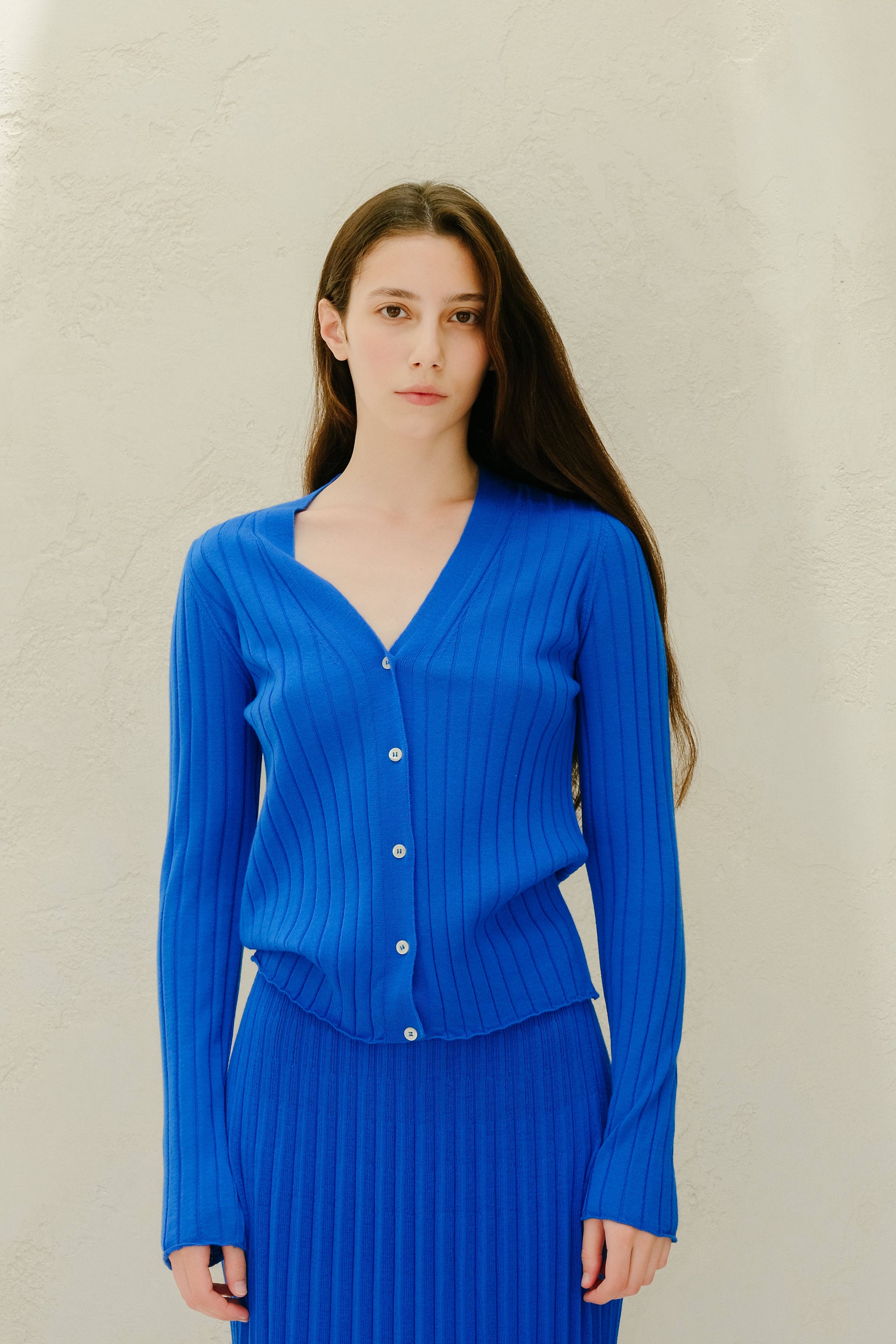 Lèmme - Wholesale Cardigan - Women's - Extra Fine Merino Wool V Neck Cardigan13