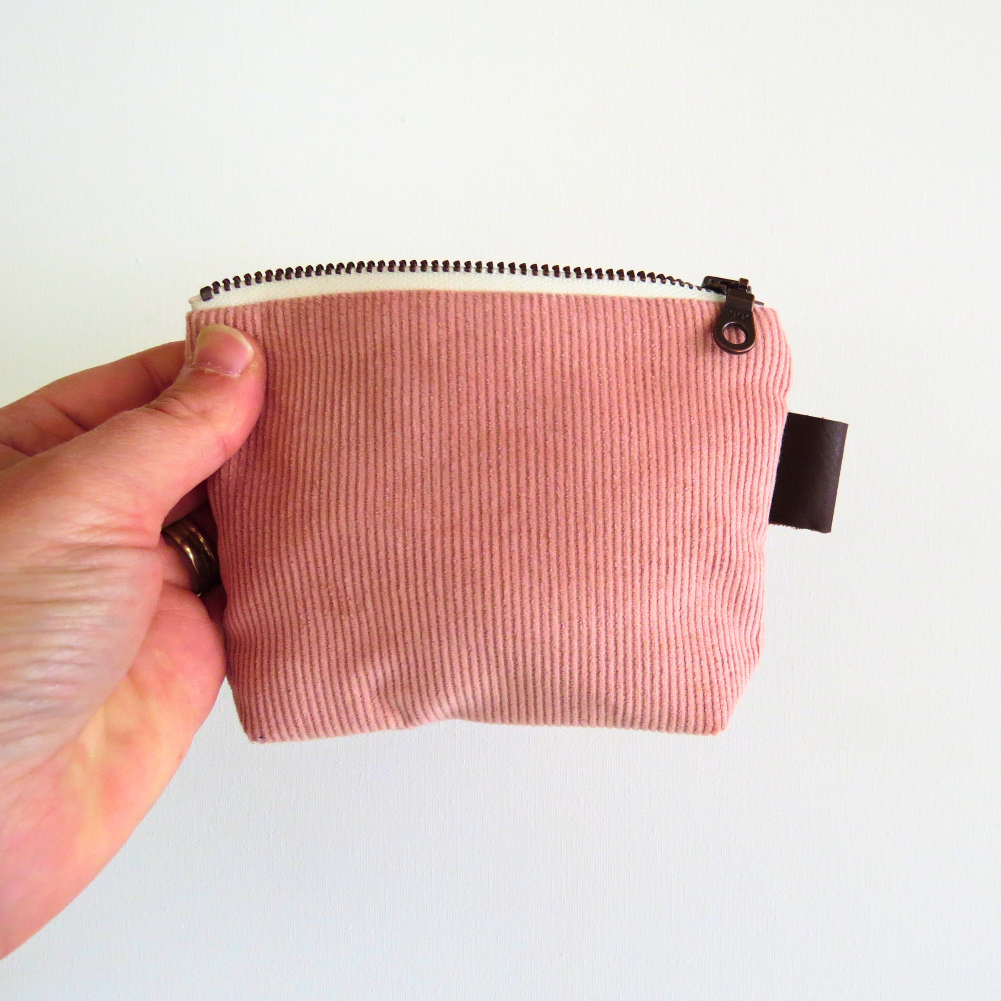 PaperFromHeaven - Vente Porte-monnaie – femme - Mini sac à fermeture éclair en velours côtelé arc-en-ciel • Petite pochette à fermeture éclair0