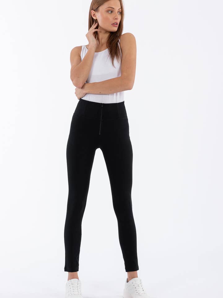 (WRUP1HC001ORG-N) WR.UP® Skinny Push Up Hose aus Bio-Baumwolle mit hoher Taille für den Großhandel von Freddy Pantroom