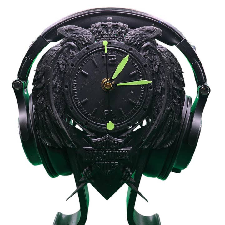 Support de casque et horloge inspirés par Harley Davidson 2, organiseur de bureau unique pour motards, décoration fonctionnelle et cadeau pour les passionnés de moto. pour la vente par PerfectionIn3D