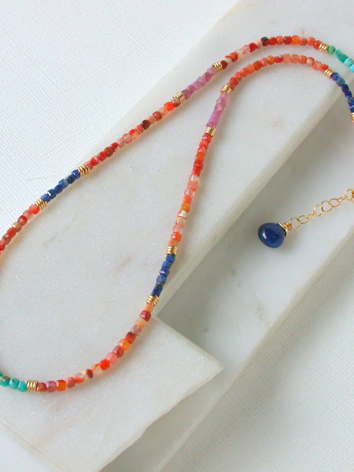 Halsketting met kubusvormige rode agaat voor wholesale door Linda Trent Jewelry