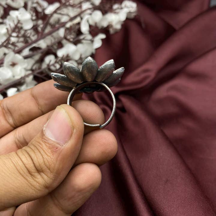 Quirky Fashions - Wholesale Cocktail/Statement Ring - Handcrafted Oxidized Silver Sunflower Statement Ring4