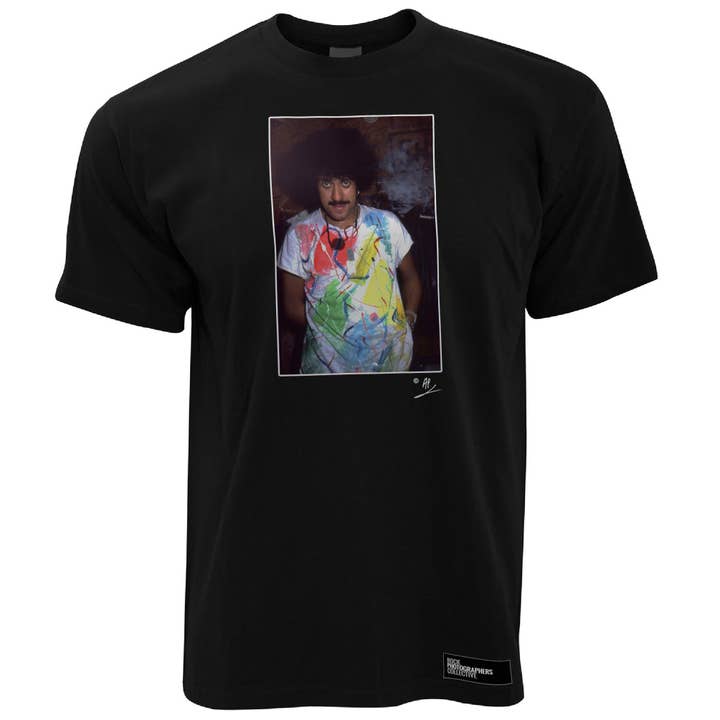 Phil Lynott - T-shirt Thin Lizzy Portrait 1984 pour homme pour la vente par Rock Photographers Collective
