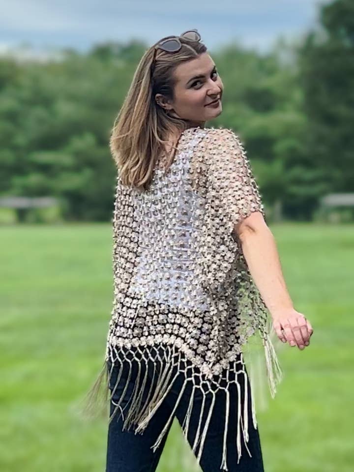 Cubierta de encaje con perlas en toda la superficie y flecos (champán) para venta al por mayor de Ellyndale