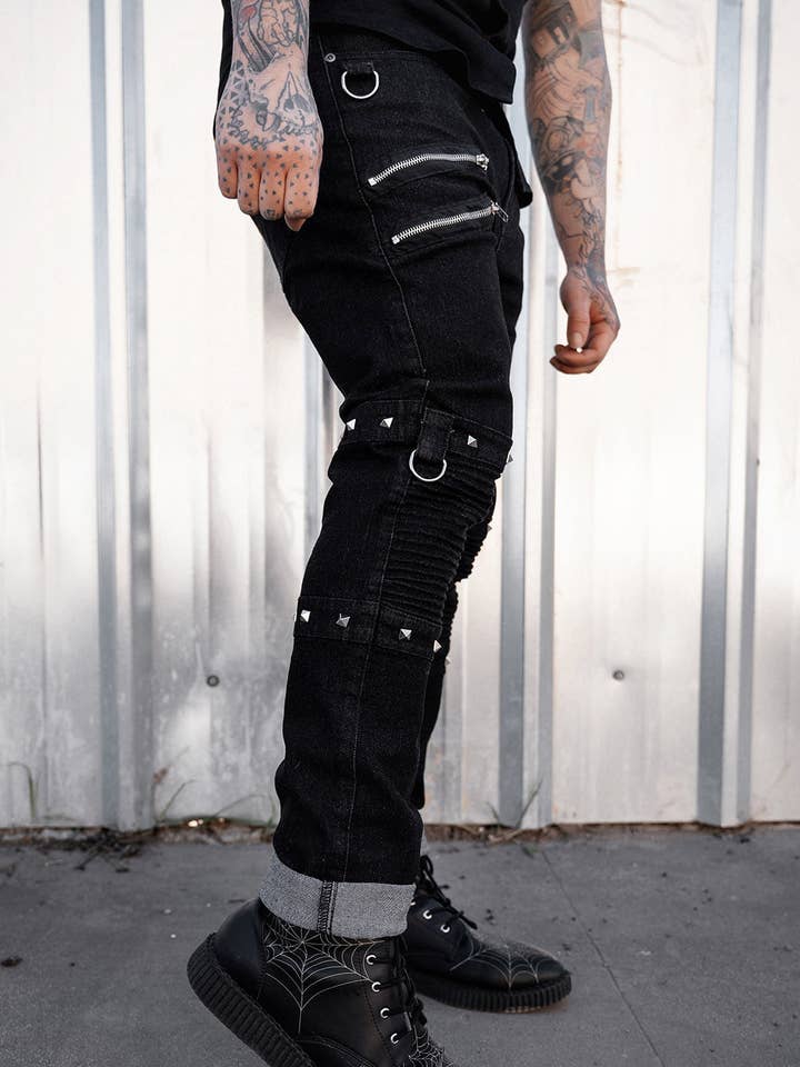 Pantalon Clouté de Guerre pour la vente par vampirefreaks