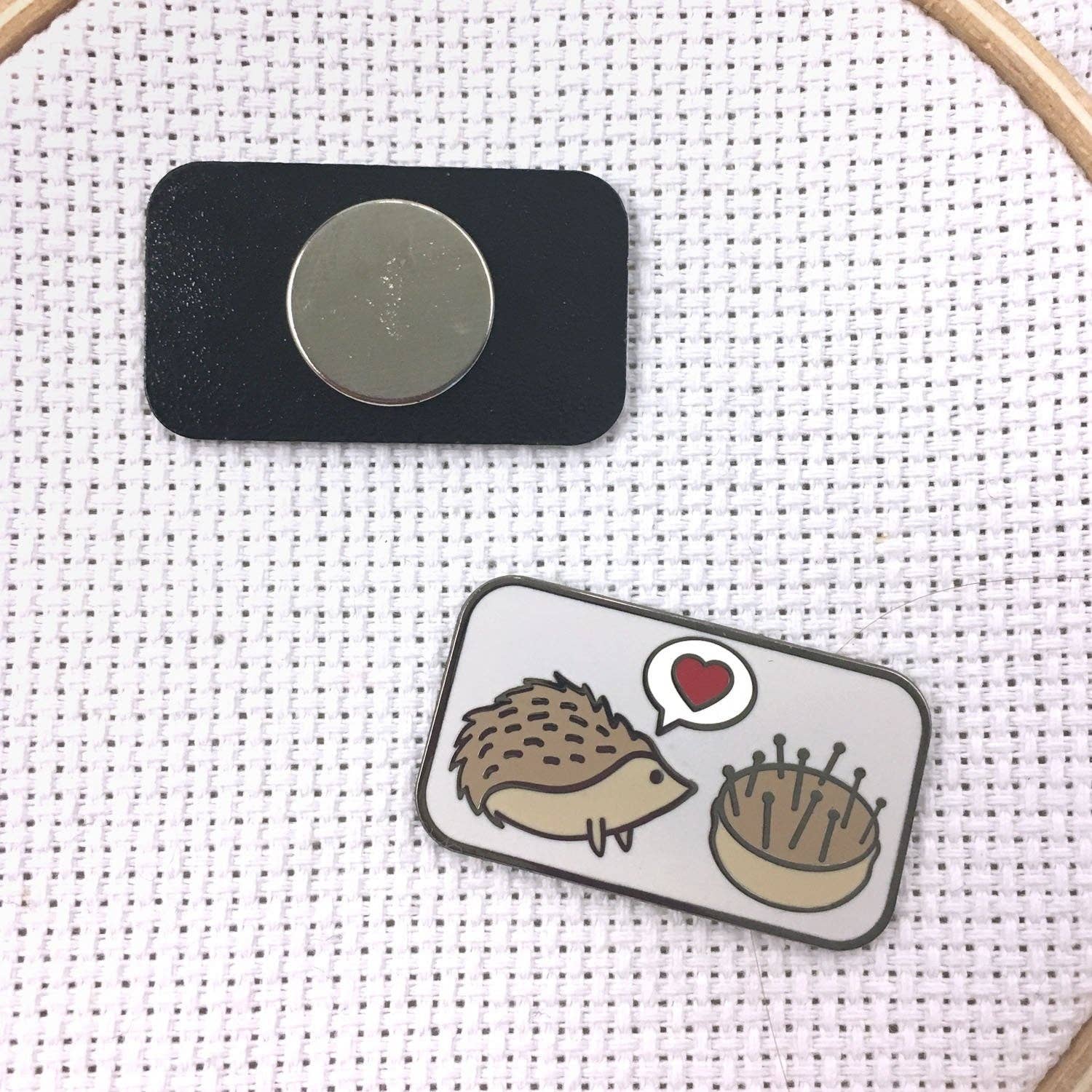 Snarky Crafter Designs – wholesale Knitting/Crochet Supplies – Hedgehog Pincushion Love Needle Minder2