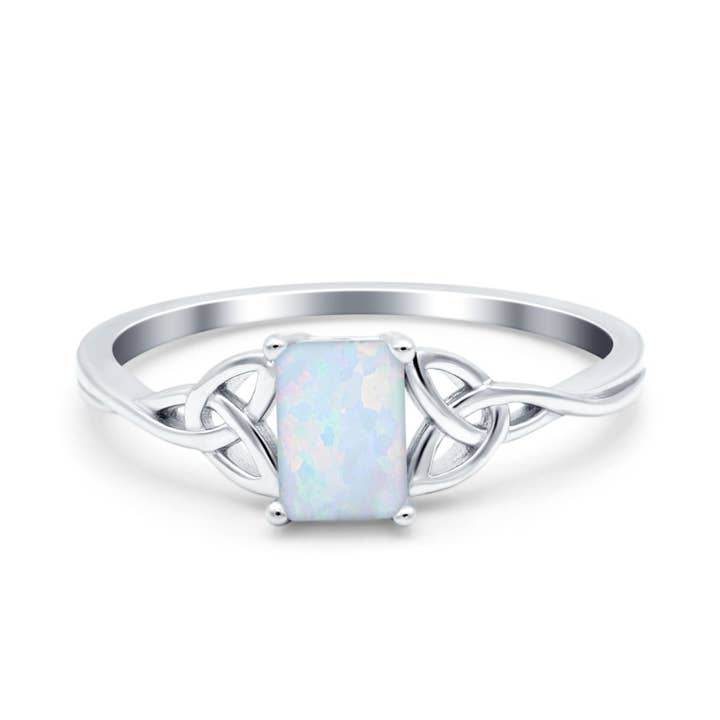 Forlovelsesring Emerald Cut Lab skabt hvid opal for engroshandel hos Blue Apple Imports