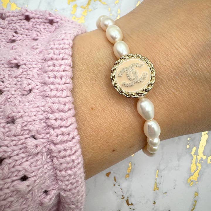 Golden Girl Jewelry - Wholesale Beaded Bracelet - Freshwater Pearls Stretch Bracelet