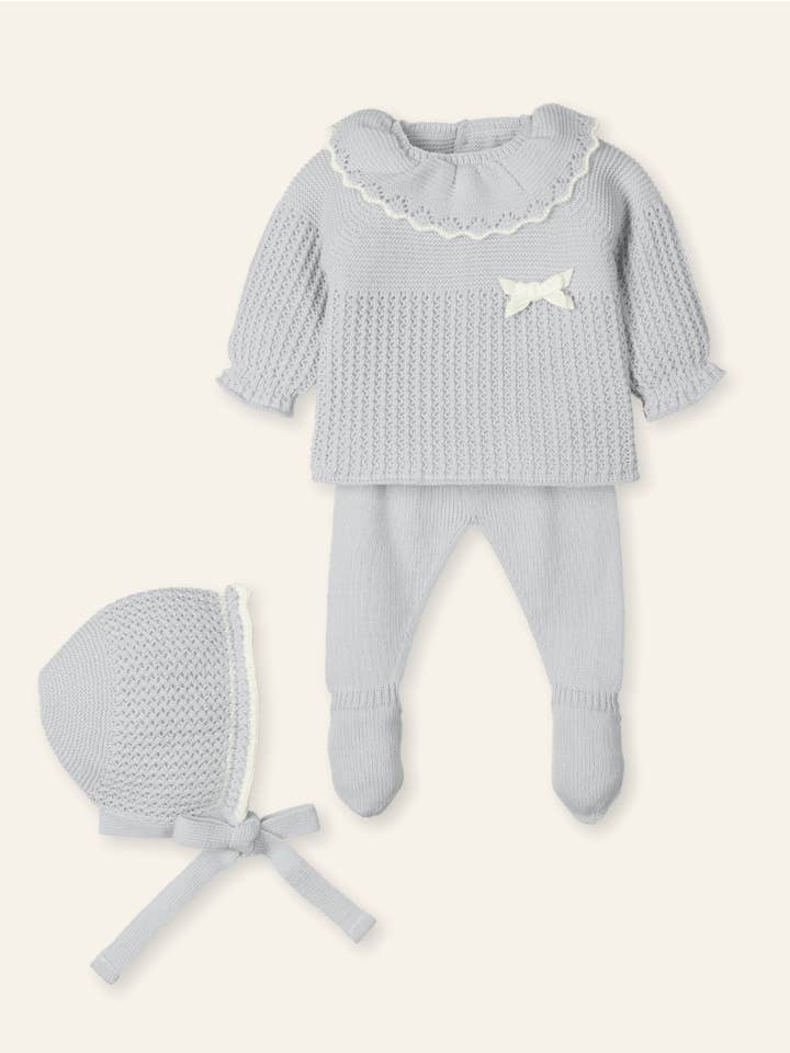 Mac Ilusión – Engroshandel Tøjsæt - Baby – 3-delt jakkesæt med bærestykke og hætte "Støvet Drøm"5