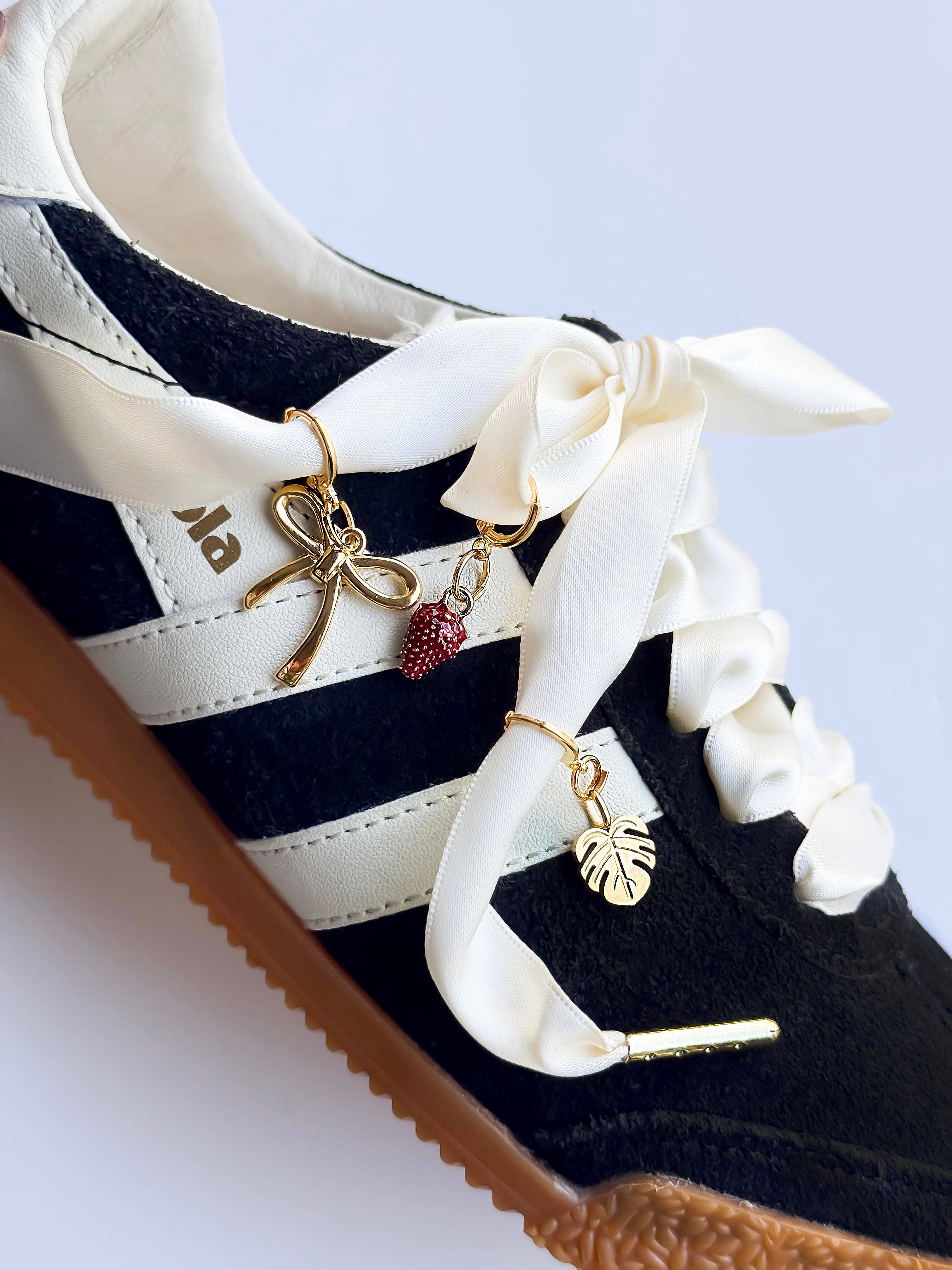 Leo & Lee Studio - Wholesale Shoelaces - Women's - Satin Sneaker Laces with Gold Aglets – Luxe Shoe Accessory4