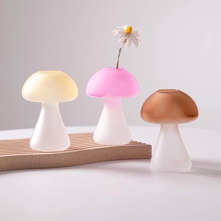 Creative Mushroom Glass Hydroponic Terrarium Vase for wholesale by IVORE.GROUP (We cover All Import duty)