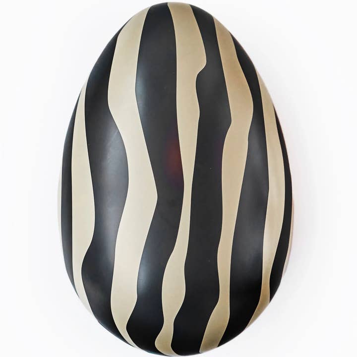 Zoe refillable Tin Easter Egg for wholesale by Gåva Gifting