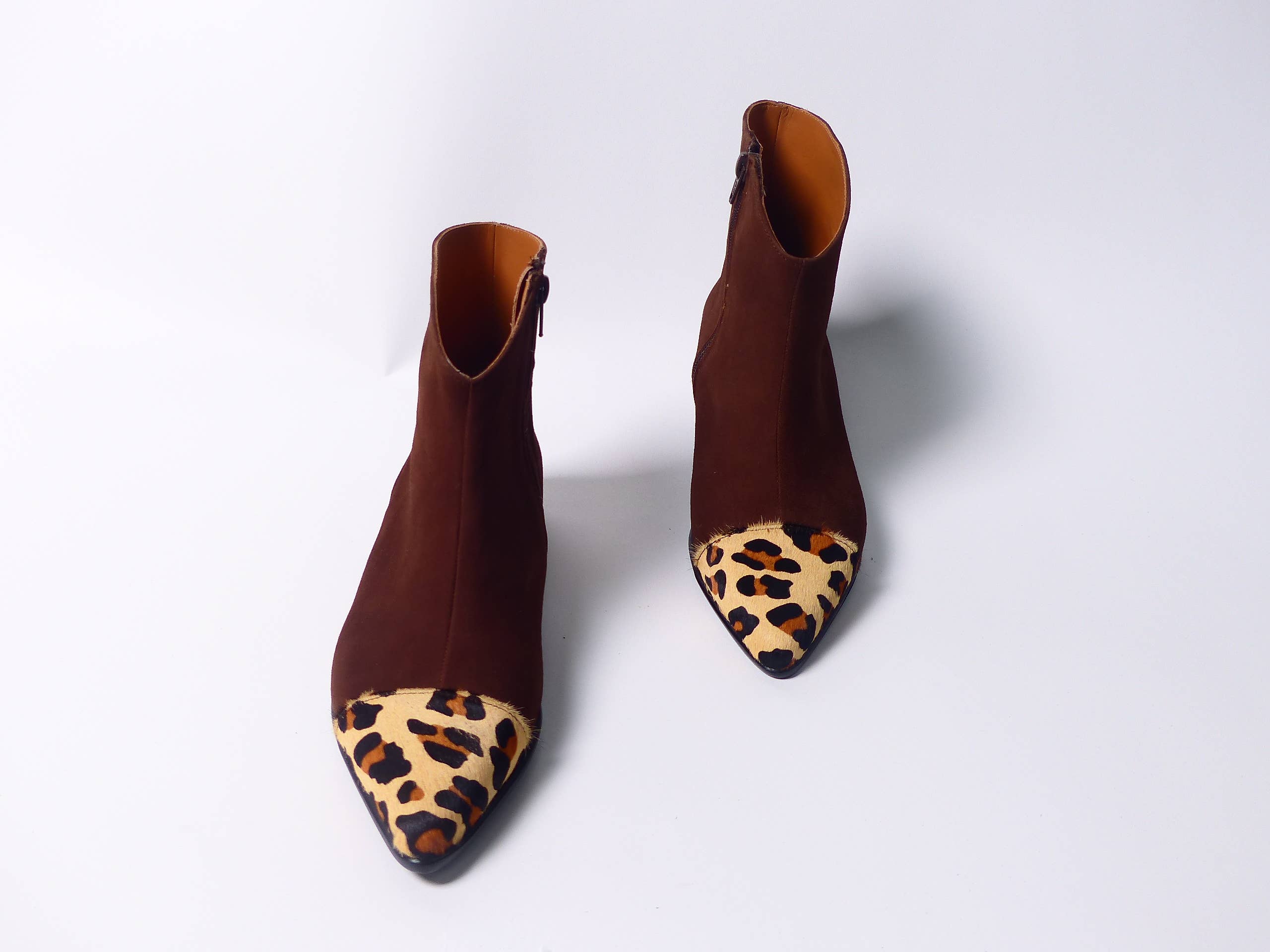 Castiels – wholesale Stövletter – Baby – Castiels Marion Leopard - ankelstövlett i mocka med leopardmönstrad tå1