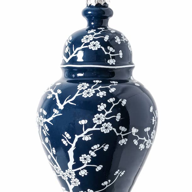 Ornement de pot à gingembre en fleurs de cerisier marine pour la vente par The Enchanted Home