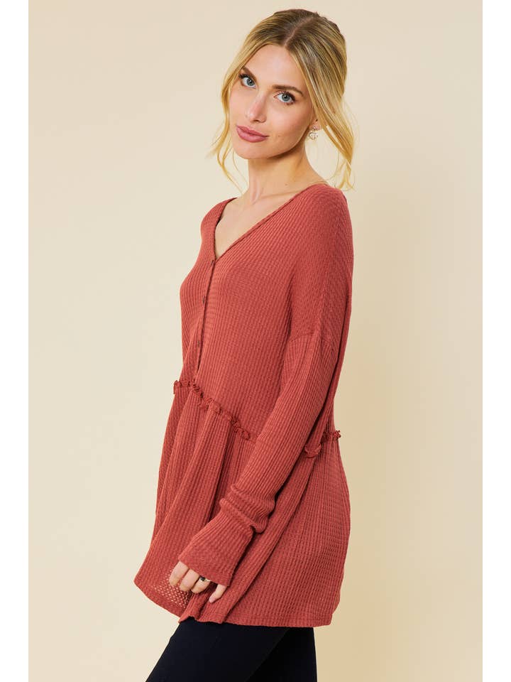 FSL Apparel - Vente Tunique – femme - ST6047 - HAUT PÉPLUM À MANCHES LONGUES ET COL HENLEY EN JERSEY GAUFRÉ15