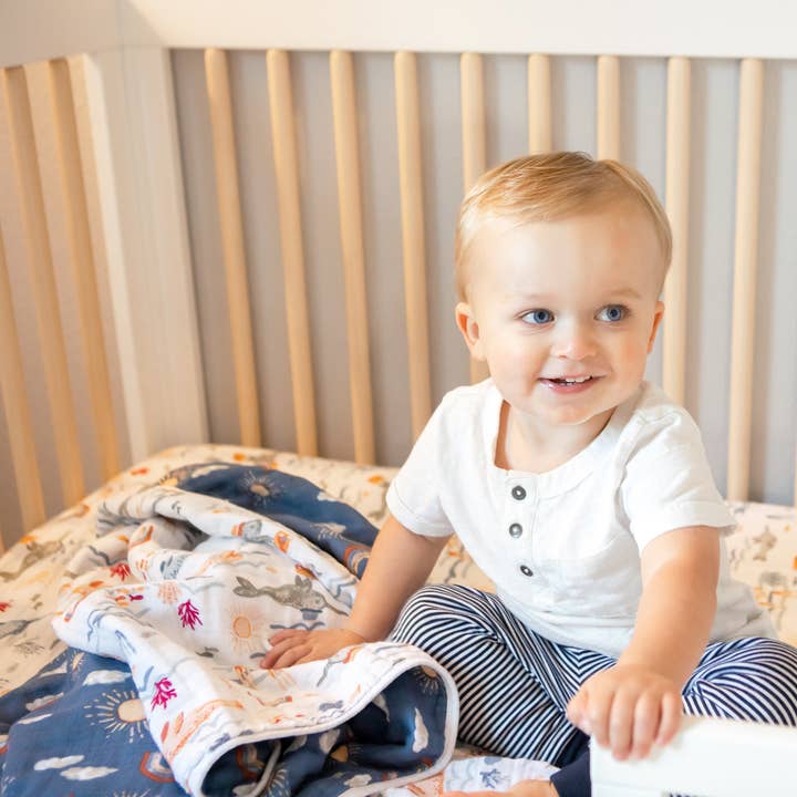Bebe au Lait – Engroshandel Sengetæppe - Børn og baby – Narhvals Hello Sunshine Classic Muslin Snuggle Tæppe