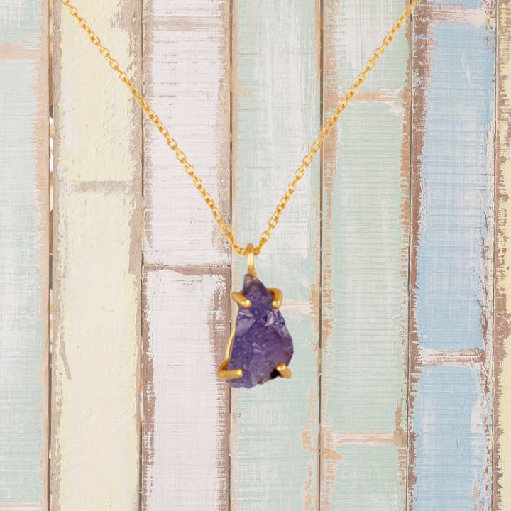 Collier curatif en tanzanite brute pour la vente par BellaMira Home
