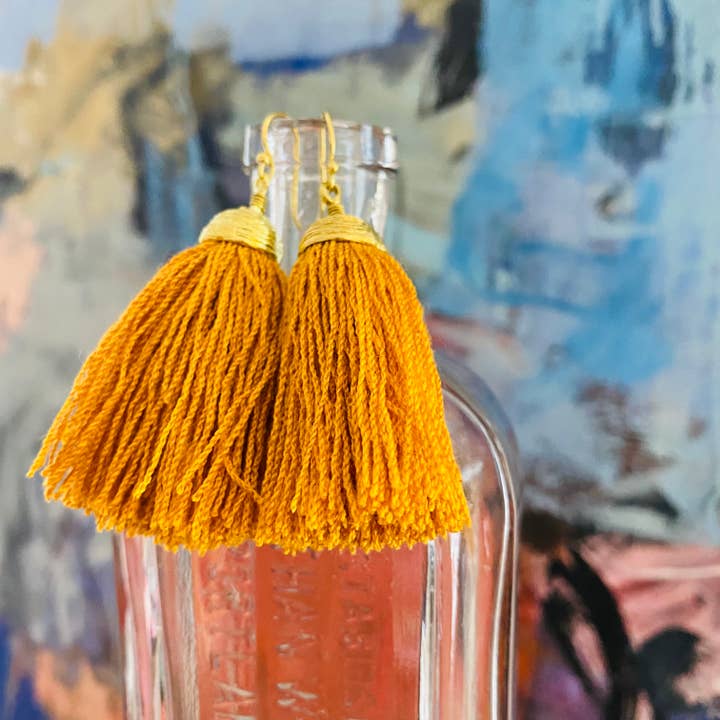 Quasten-Ohrringe Gold für den Großhandel von Waterlily