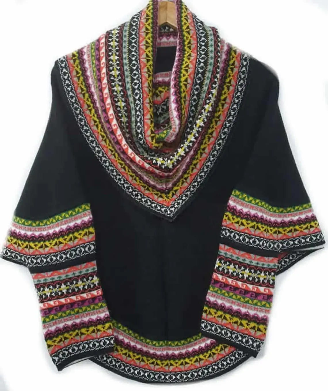 MODA LATINA - Wholesale Poncho - Women's - Superfine Alpaca Wool Knitted Turtleneck Poncho Cape5