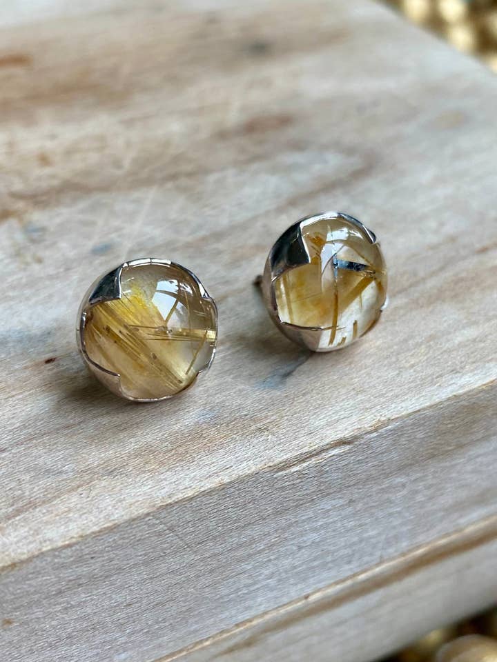 Boucles d'oreilles rondes en rutile doré pour la vente par Ivory Jacks