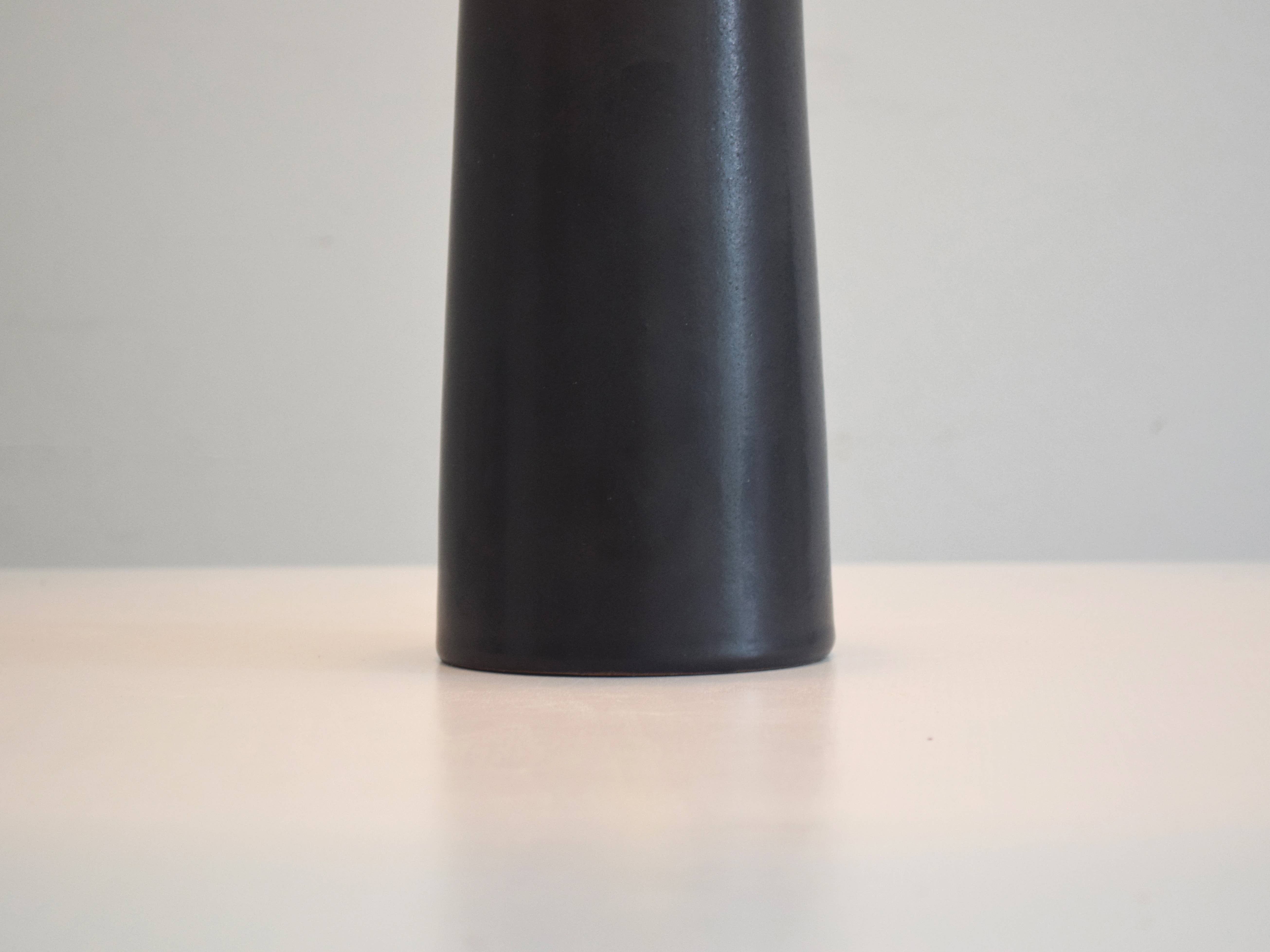 DEBARRO - Furniture | Lamps | Ceramics | Handmade – wholesale Accent-/skrivbordslampa – Armona svart - handgjord bordslampa1