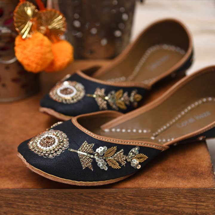 Black Royale for wholesale by Coral Haze