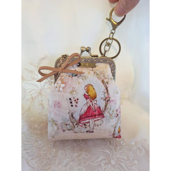 LeisTextileStudio - Wholesale Coin Purse - Women's - Handmade Alice In Wonderland Kiss Lock Coin & Card Purse8