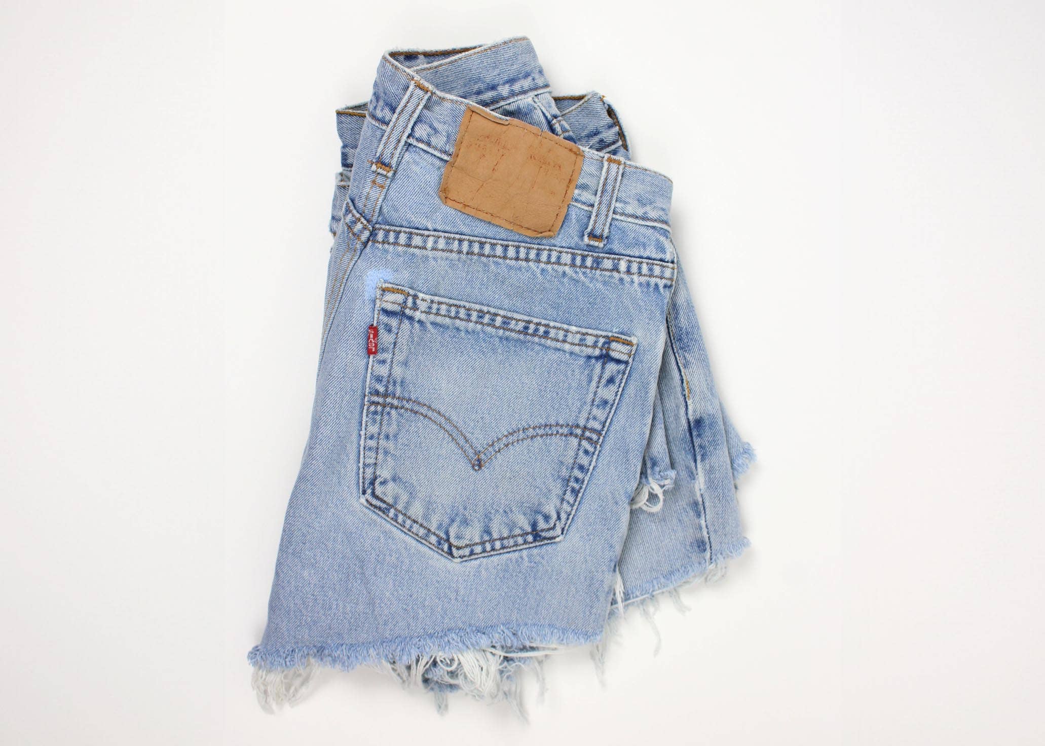 Sun's Out! - Vendita all'ingrosso Pantaloncini - Donna - Shorts in denim riciclato a vita bassa - Originale4