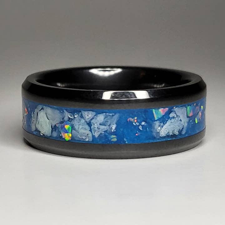 Anillo de cerámica negra con ópalo y amazonita UV Glow para venta al por mayor de Natural Evolution Design