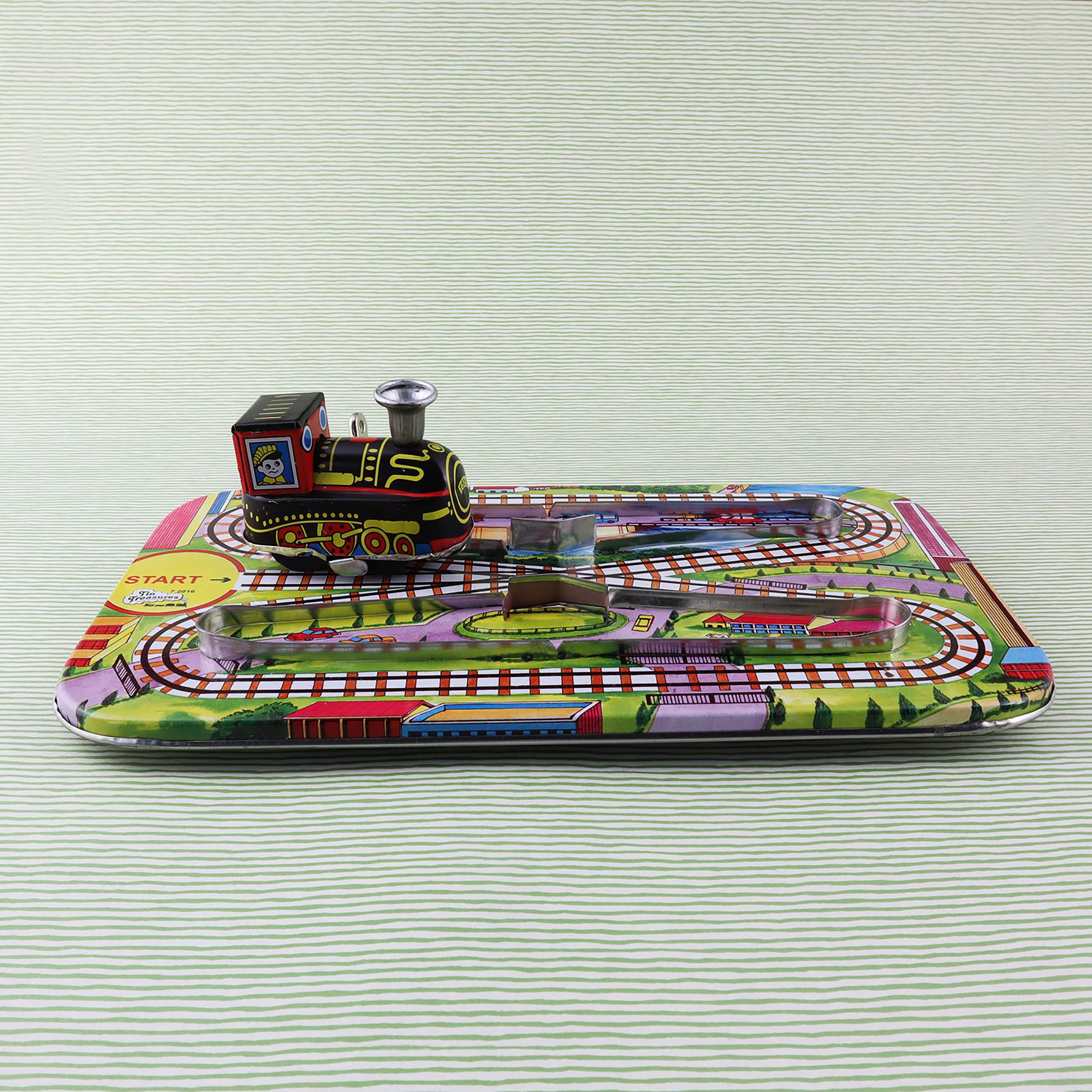 Tribal Trade GmbH - Wholesale Toy Set - Kids - Tin toy playtrack modern train set with locomotive sheet5