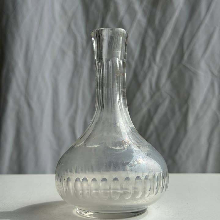 Transparent Mini vintage glass soliflore vase with round belly H12.5 for wholesale on Faire1