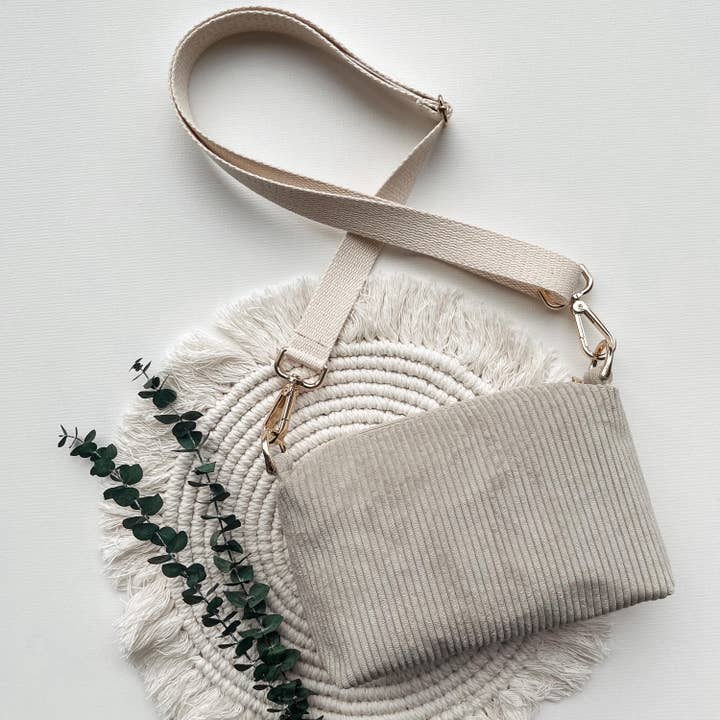 Crossbody Tasche aus Cord für den Großhandel von maimoiselle