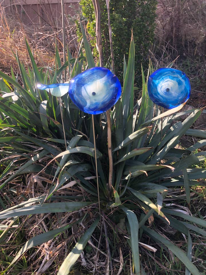 Dark Blue-White Swirl Glass Flower(50cm Stem) for wholesale by CARNEOL GLASS