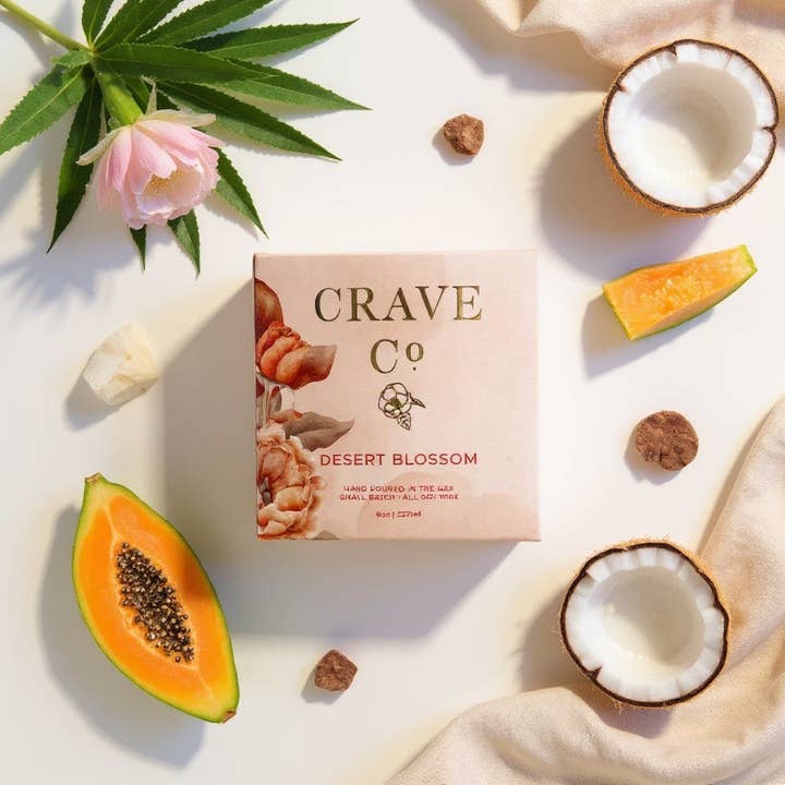 Bougie en boîte Fleur du Désert pour la vente par Crave Candle Co. LLC