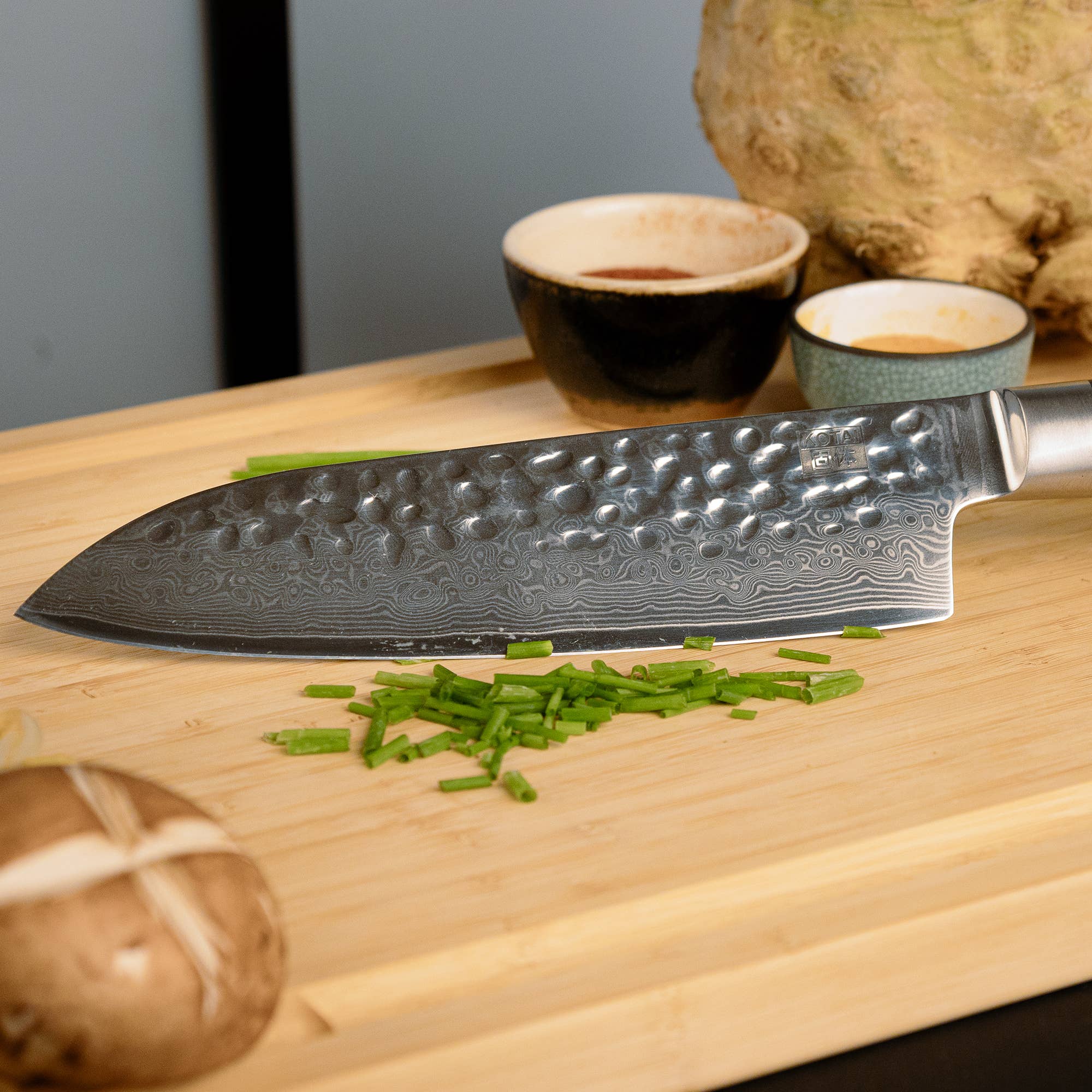 KOTAI - Venta al por mayor Cuchillo/cúter de cocina - Cuchillo de cocina Santoku Damasceno multifuncional4