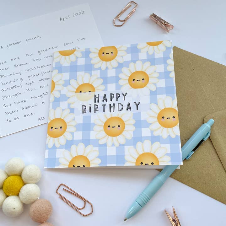 Daisy Blue Gingham Grattis på födelsedagen gratulationskort för wholesale av Collette Daisy Designs Co