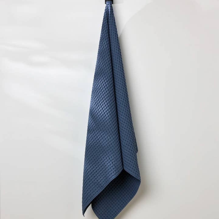 Geometry – wholesale Badhandduk – Midnattsblå våfflad badhandduk