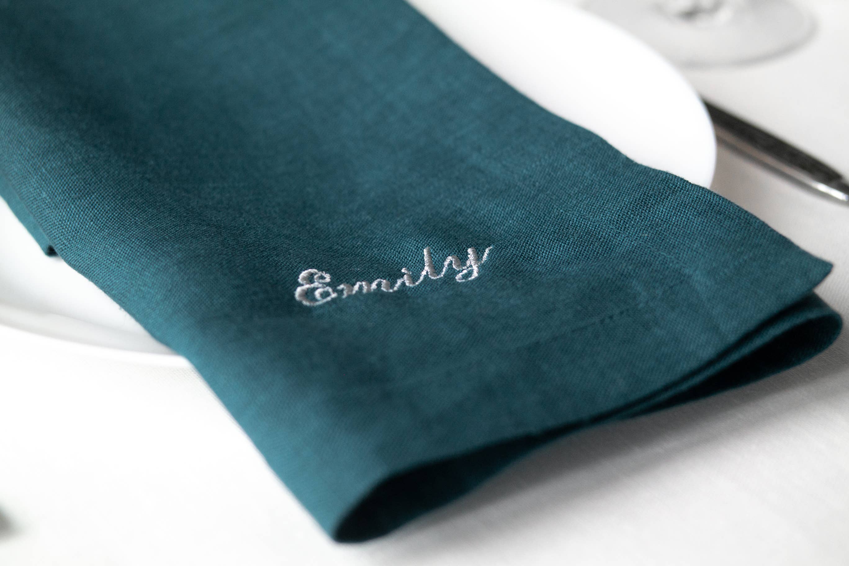 Liem Home - Wholesale Dinner & Cloth Napkin - Linen napkins with Personalized Embroidery text or LOGO2