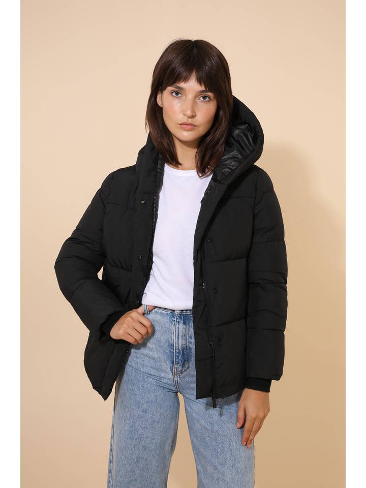 Attrait Paris - Wholesale Puffer Jacket - Women's - Short hooded jacket with side edges8