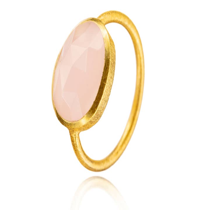 Mineral ring - oval - rosenkvarts - 10 - forgyldt for engroshandel hos Buganto