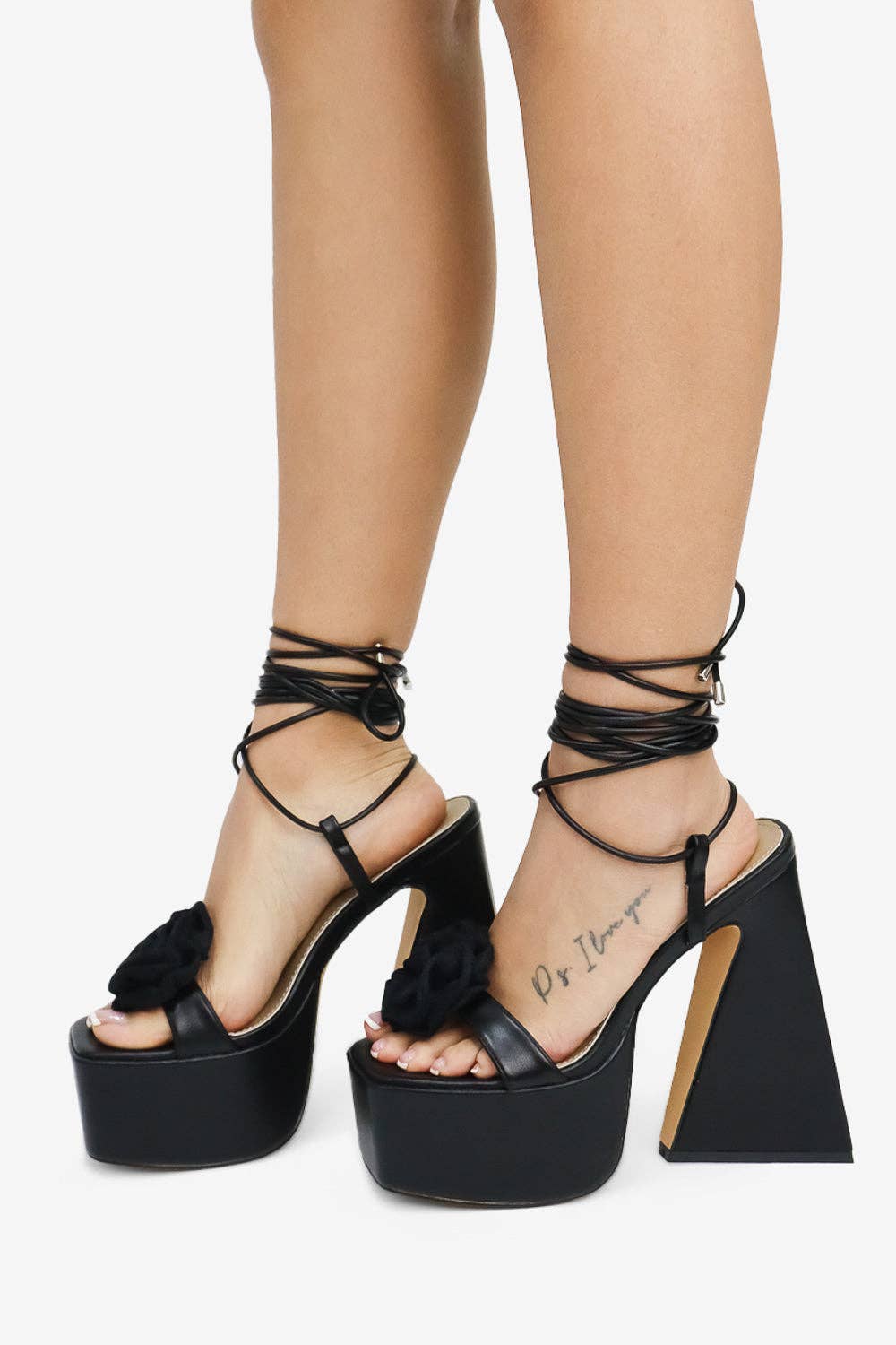 Zwart AIMER - Gesculpteerde Plateauhakken met Bloemendetail voor groothandel op Faire1