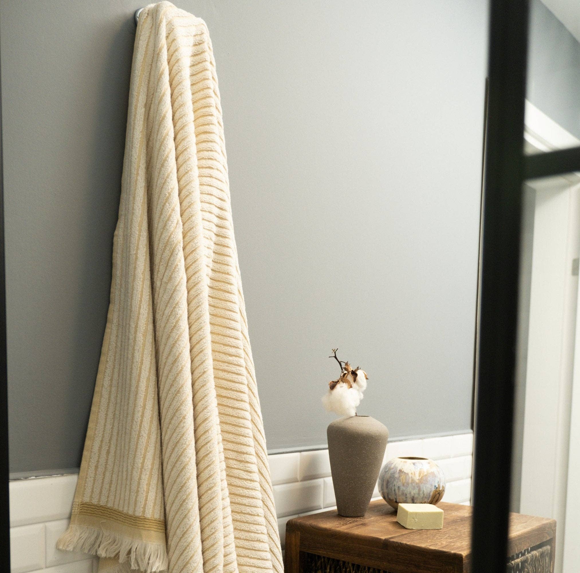 Primitive - Wholesale Badhanddoek - OUTLET - Ovella grote badhanddoek W011