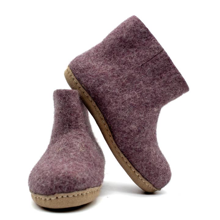Botas de interior para niños hechas a mano con suela de cuero - Lavanda para venta al por mayor de Woollyes Inc