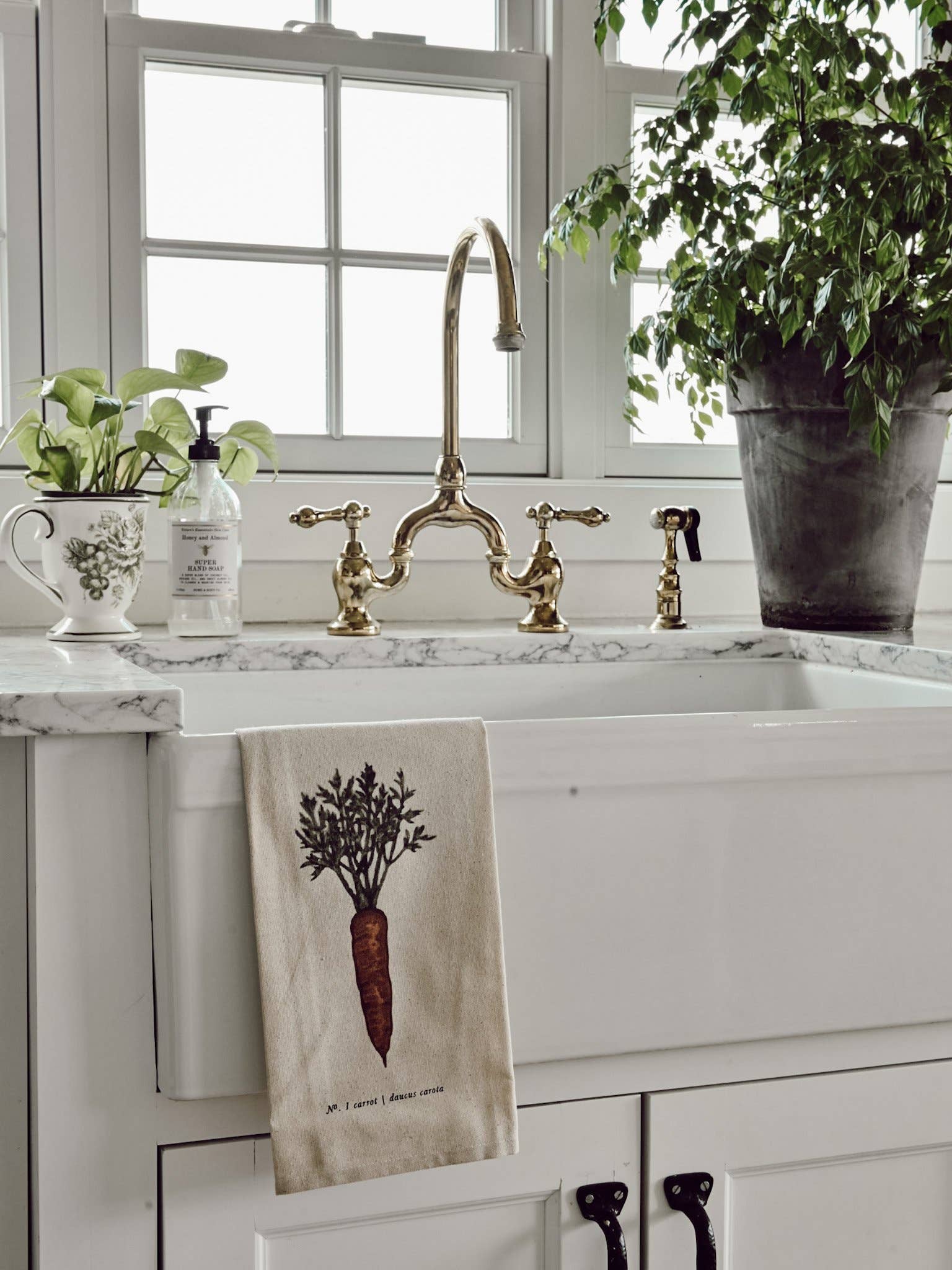 DWELL Home Shoppe - Wholesale Tea Towel - Fruits/Veggies in Color Tea Towel6