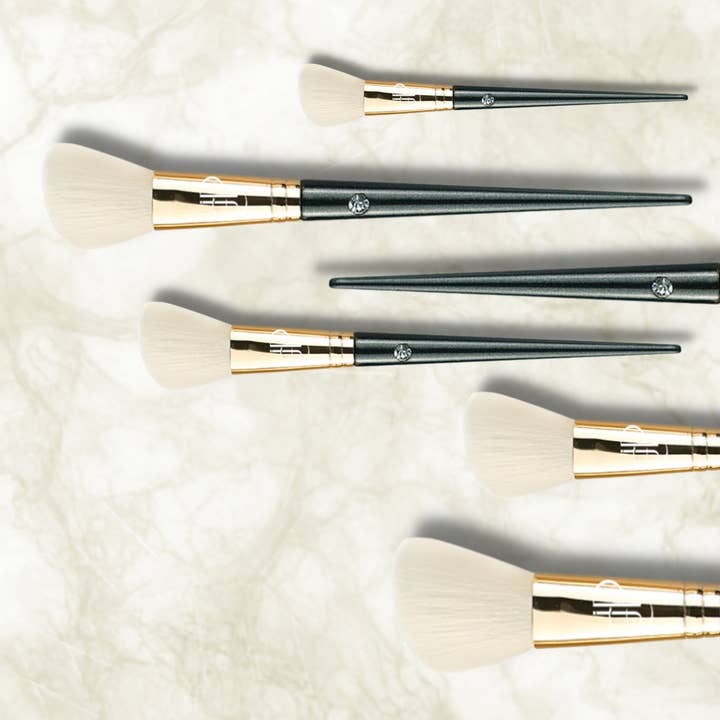 Bronzer Brush for wholesale by CJP Beauty