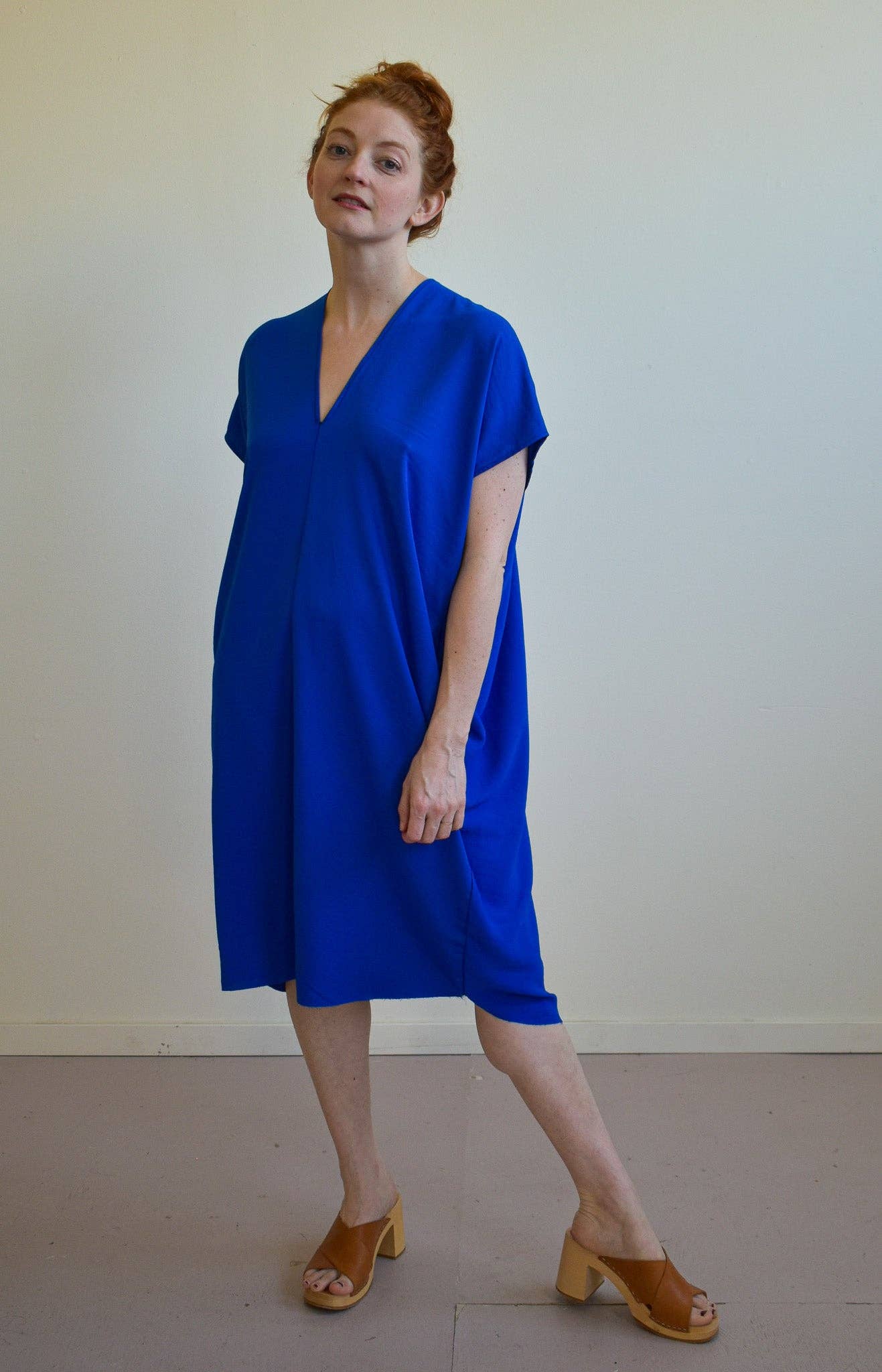 Altar - Wholesale Kaftan - Women's - Classic Kaftan in New Moon Ultra Blue2